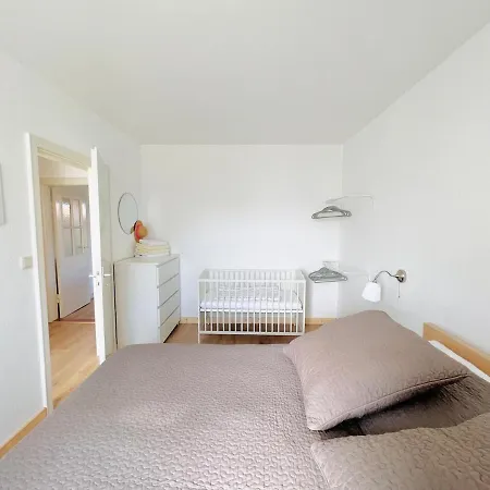 公寓 Kleine Lotta Mit Terrasse 海利根港