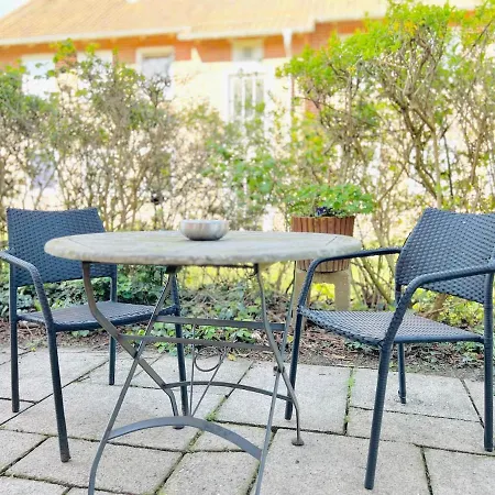 Kleine Lotta Mit Terrasse 海利根港