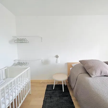 公寓 Kleine Lotta Mit Terrasse