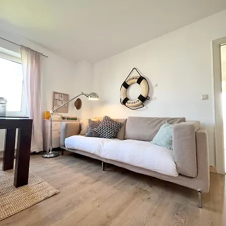 Kleine Lotta Mit Terrasse